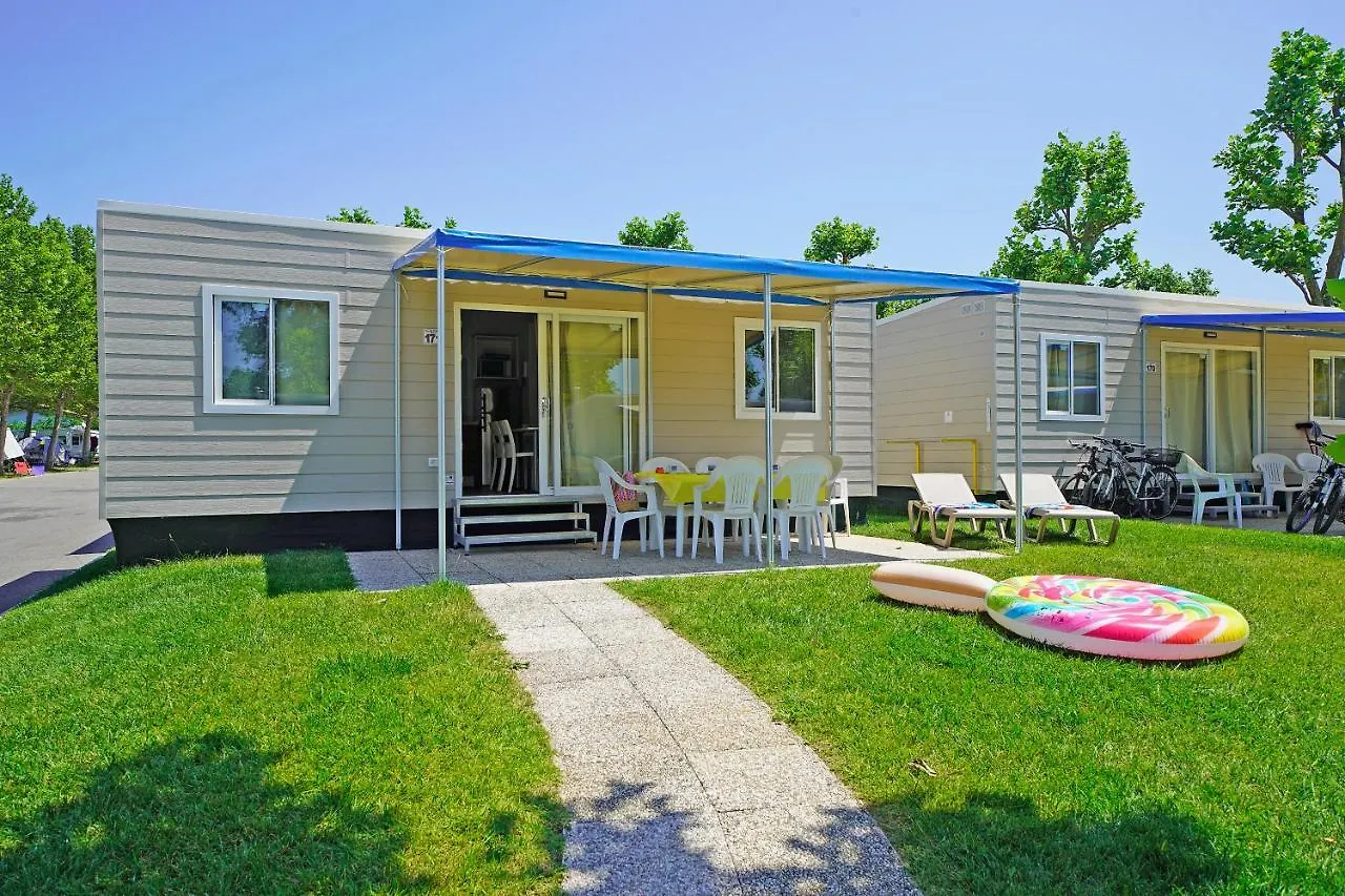 San Francesco Camping Village Desenzano del Garda Parque de vacaciones