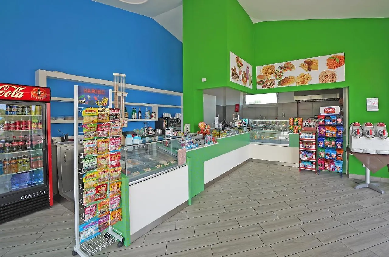 San Francesco Camping Village Desenzano del Garda 5*,  Italia