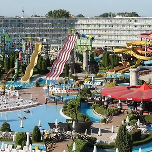 **** Hotel Aqua Nevis & Aqua Park Bulharsko